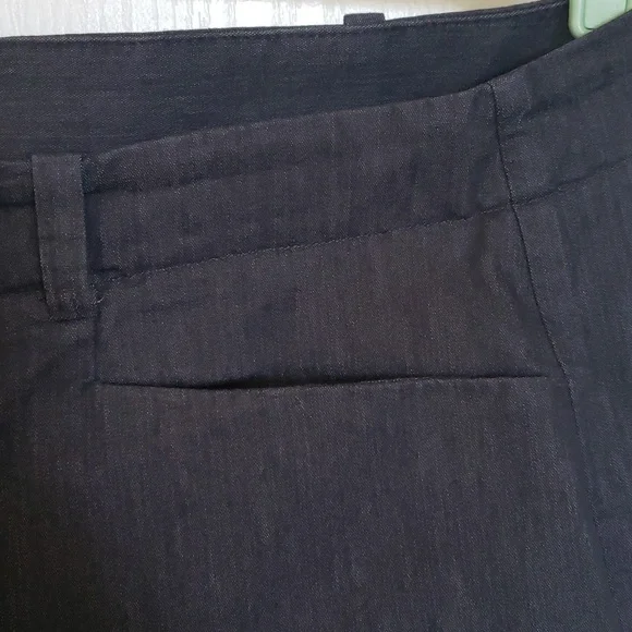 Talbots Woman 22W Perfect Dark Blue Shorts 10 1/2" Size 22 - Picture 7 of 8